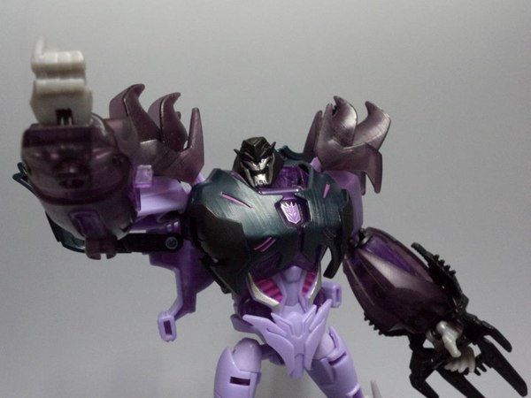 Transformers Prime Dark Energon Voyager Megatron Out Of The Box Images  (7 of 13)